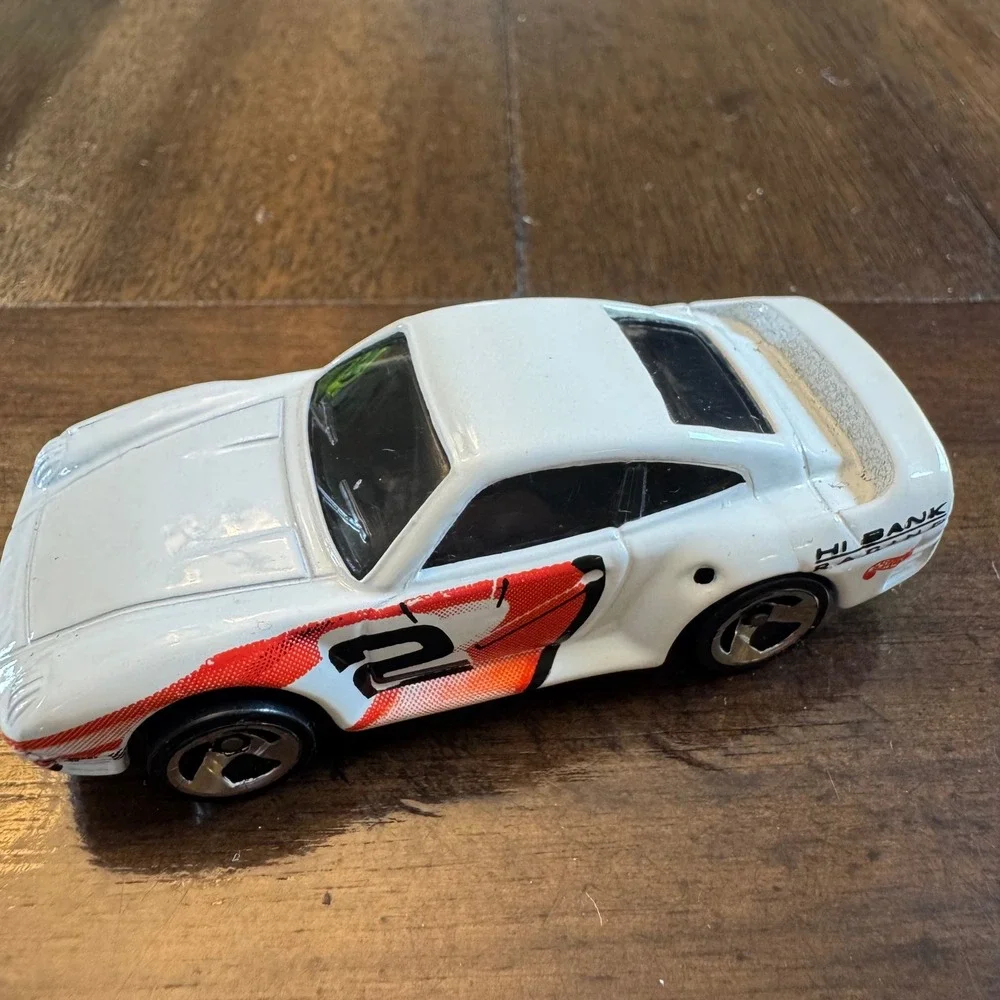 Hot Wheels Porsche 959 Toy Car White Hi-Bank Racing 2 Diecast 1987 Malaysia